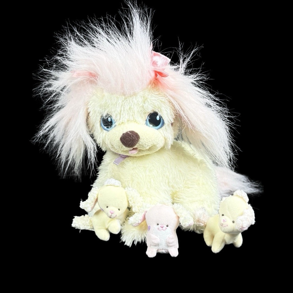 Hasbro Playskool Puppy Surprise Yellow Cream Poodle Dog Mom 3 Baby Pups Vtg 2005